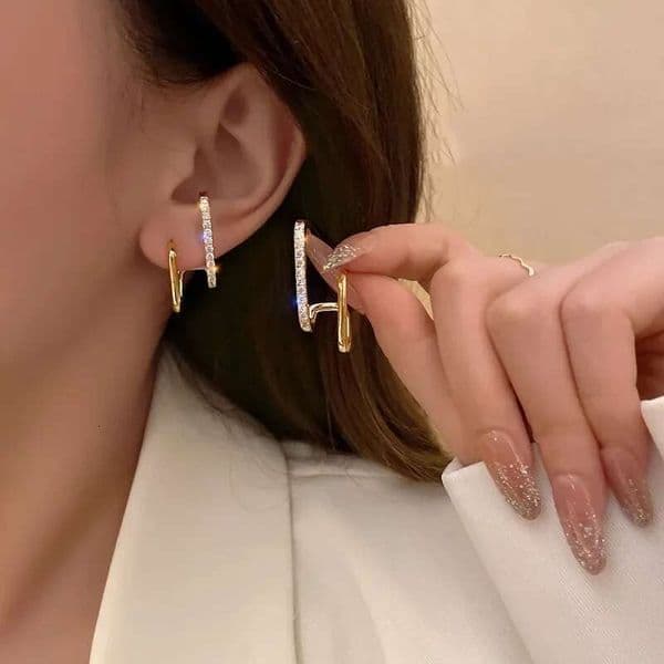 Design Irregular U-shaped Gold Color Earrings for Woman Korean Crystal Fashion Jewelry Unusual Accessories Girls