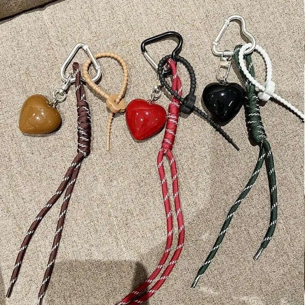 2024 New MIU Style Angola Red Heart Braided Rope Keychain Personalized Bag Pendant Accessories