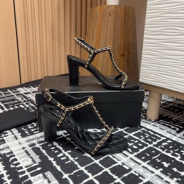 New Quilted Designer Sandles Calfskin Sandals Sashion C Slipper Casual Shoes Slippers Summer Slides Luxury Women Beach Outdoor Strap Ccity ftuygyu