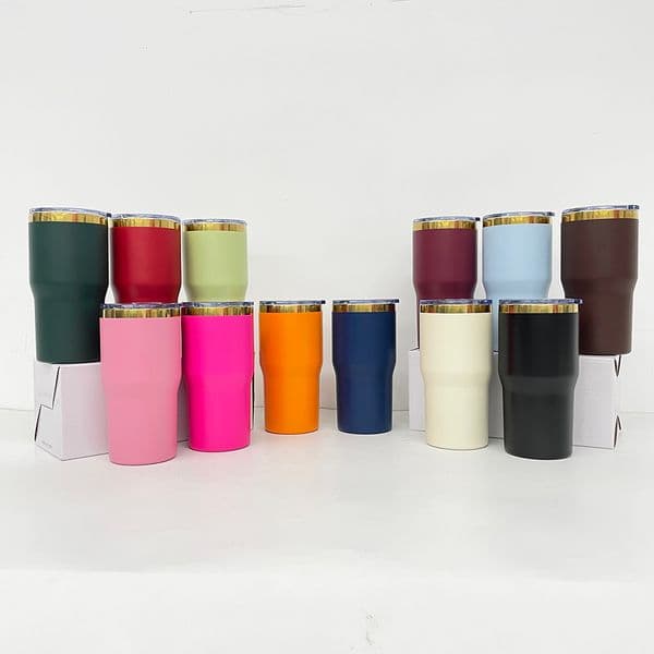 Assorted Colors 20oz insulated gold plated travel cup double walled stainless steel powder coated coffee cup gift with with slide lid and straw for Keep Hot Cold