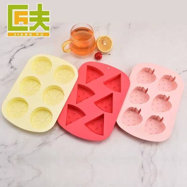 ice maker Creative 6 Grid Household Silicone Block Box Ice Making Mold