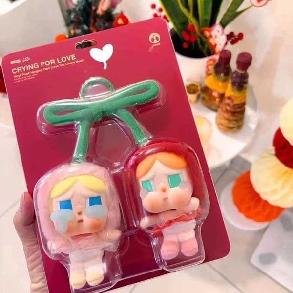 Mistery Box Crybaby Crying For zimomo box Love Series Vinyl Face Doll Hanging Card Cute Ry Ch Figures Keychain Pendant Gift High Quality Y250617 Designer
