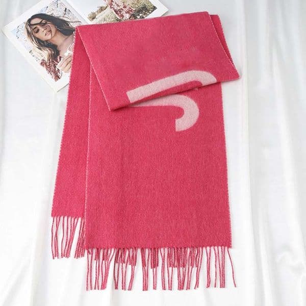 Designer scarf silk scarf for women Cashmere Scarves for winter fashion Long Wraps Classic Women scarf can warm the whole winter 02