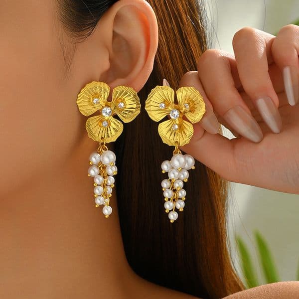 Temu Style Women's Personality Floral Inlaid Pearl Design Stud Earrings Ear Jewelry