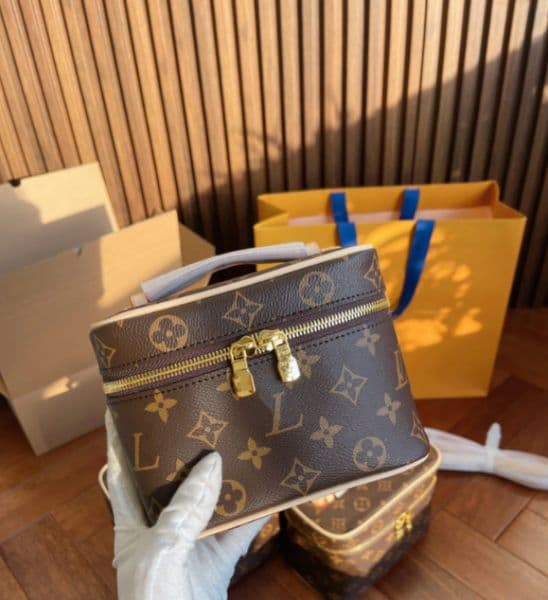 Designer Lady Cosmetic Bags Fashion Makeup Bag Women Designers Toiletry Travel Pouch Purses High Quality Make up Handbags