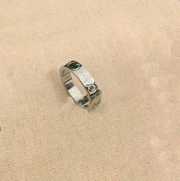 New designer brand ring women's 18K gold-plated stainless steel love wedding jewelry ring finely carved ring-588