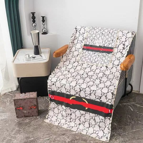 Retro Towel black classic letter Beach towel designer fashion brand bath bathroom products absorbent long square towels two pcs/set