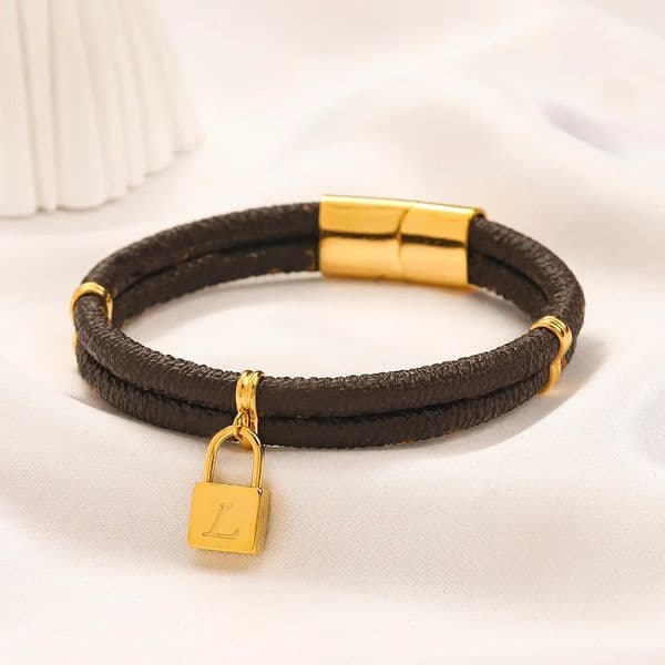 Brand Letter Pendant Bracelets Leather Woman Designer Bracelet Luxury Jewelry Accessories Fashion Party Wedding Holiday Gifts