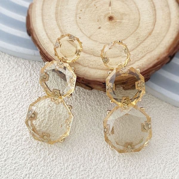 Earrings designer Simple Personality Geometric Faceted Resin Transparent Exquisite Earrings Versatile Daily Commuting Women's Accessories