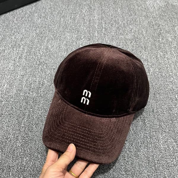 Designer Ball hat Luxury embroidered letter baseball cap female casquette soft top rope strap velvet Men Women Caps Drawstring Adjustable Hat 5A