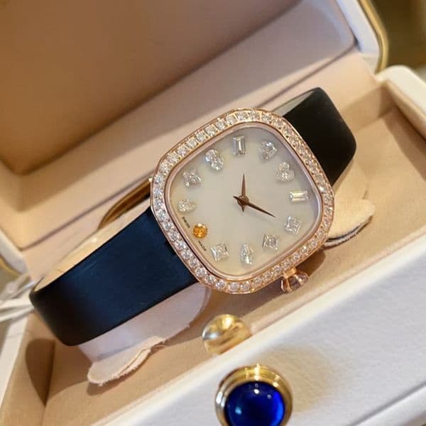 Full Brand Wrist Watches Woman Girl Ladies High Quality 28mm Square Gemstone Crystal Style AAA Leather Strap Japanese Quartz Luxury Clock Ti01