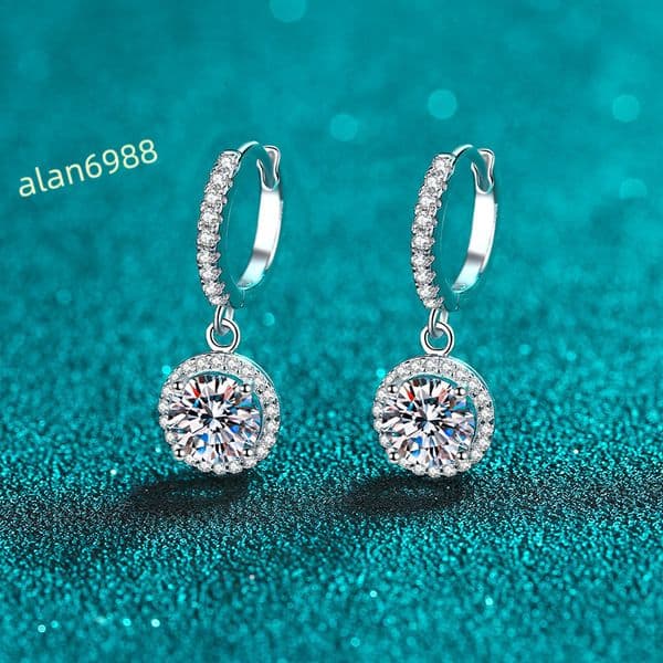 Quality Certified Premium Jewelry 925 Sterling Silver Womens Moissanite Round Earrings Gold Plated Suitable for Christmas Gifts