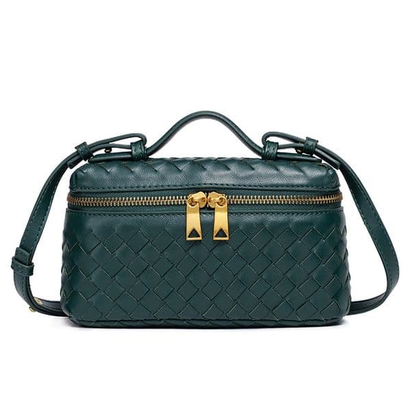 Luxury Bag Elegant designer crossbody shoulder bag made of durable handwoven material paired with stylish metal decorations and featuring exquisite zippers