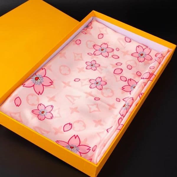 Cherry motif Women Slik Scarf Woman Printed Embroidery Designer Shawls f Silk Winter Print Foulard Satin Square Head Scarves 90x90cm