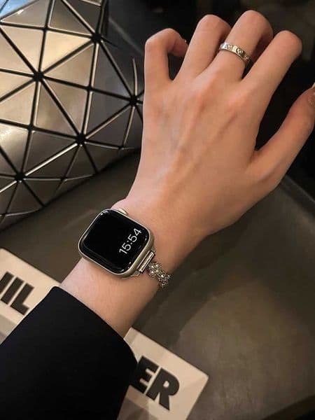 Designer New Watch Band Stainless Steel Magnetic Link Strap Unisex Business Casual Durable Proof Easy Install