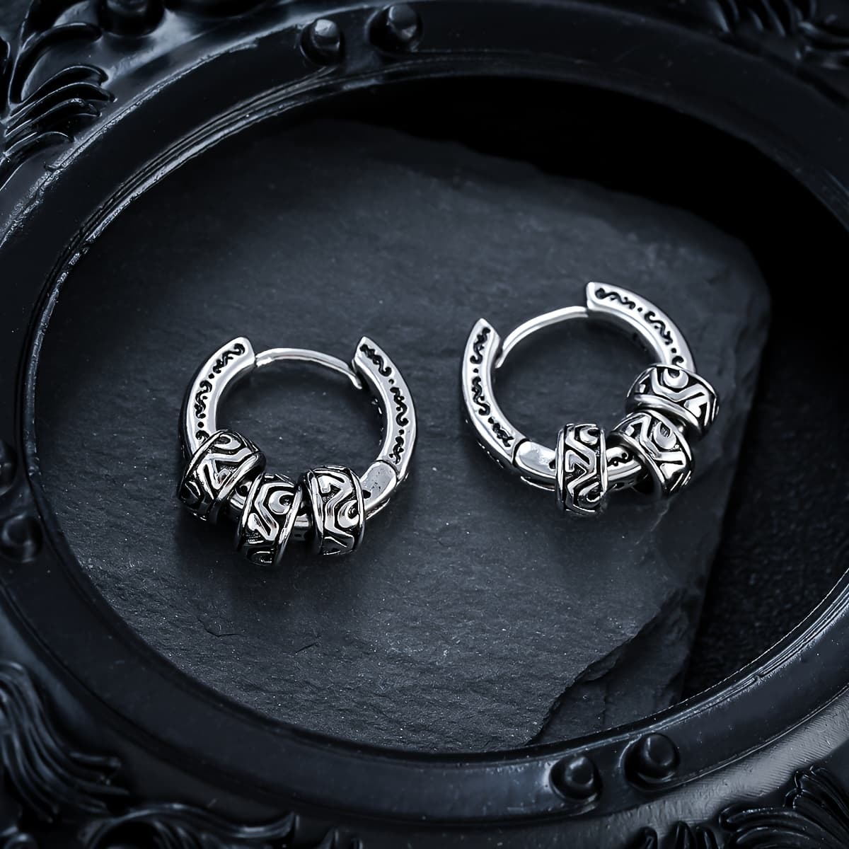 TEMU Dragon Pattern Men's Earrings Trendy Hip-hop Niche Design Sense Individual Retro -match Jewelry Suitable For Daily Wear And Gifting, Without Battery
