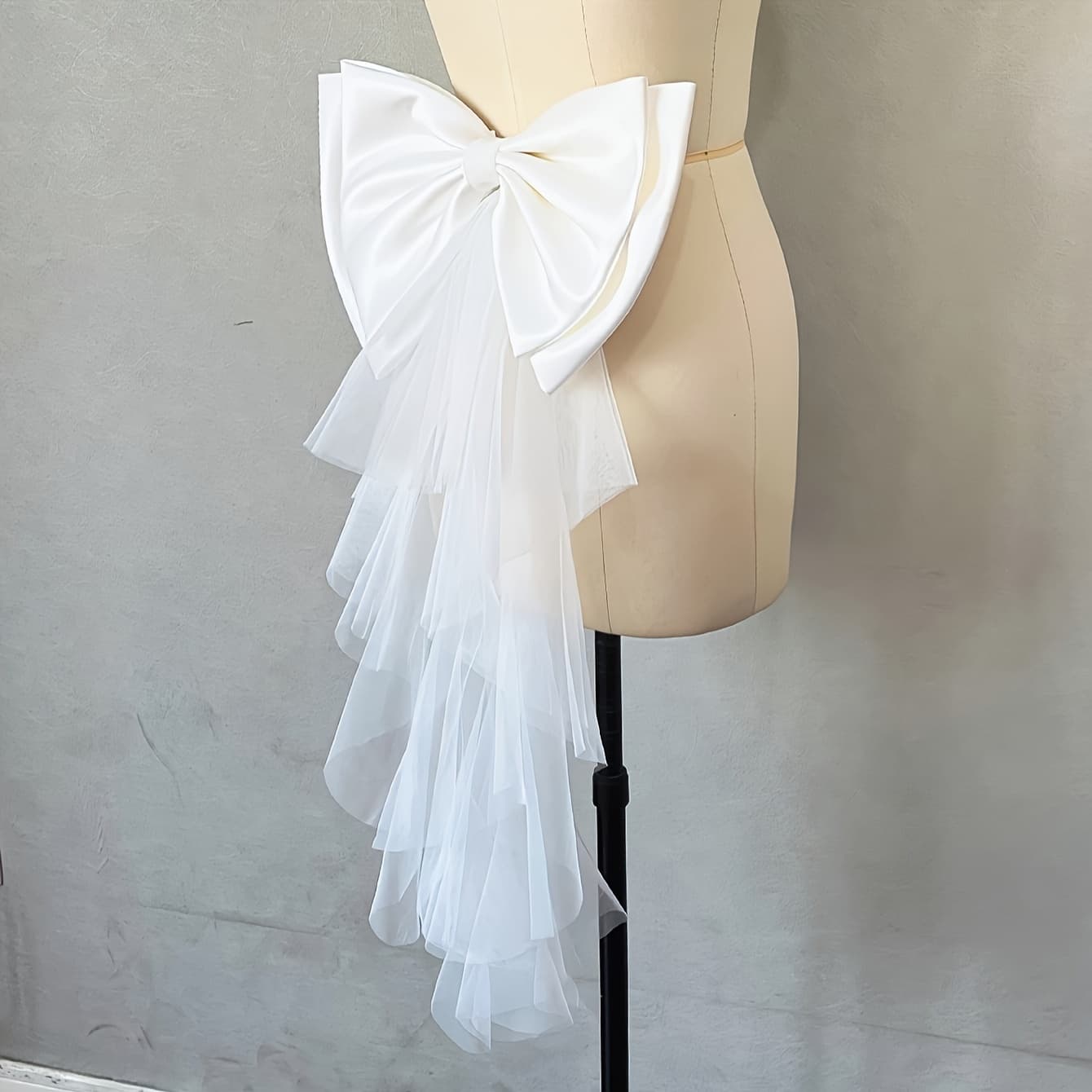 TEMU 1pc Western Hot-selling Mesh Bow Waist Decor Wedding Dress Evening Gown Photography Accessory Removable Tail Elegant Double Bow Bride Accessory