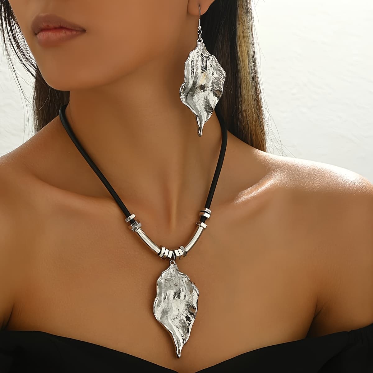 TEMU A 2pcs Set Featuring A Silvery Bohemian- With Irregular Surface Texture, Light-sensitive Leaf-shaped Long Bead Pendant, And Black Wax Cord Necklace And Earrings