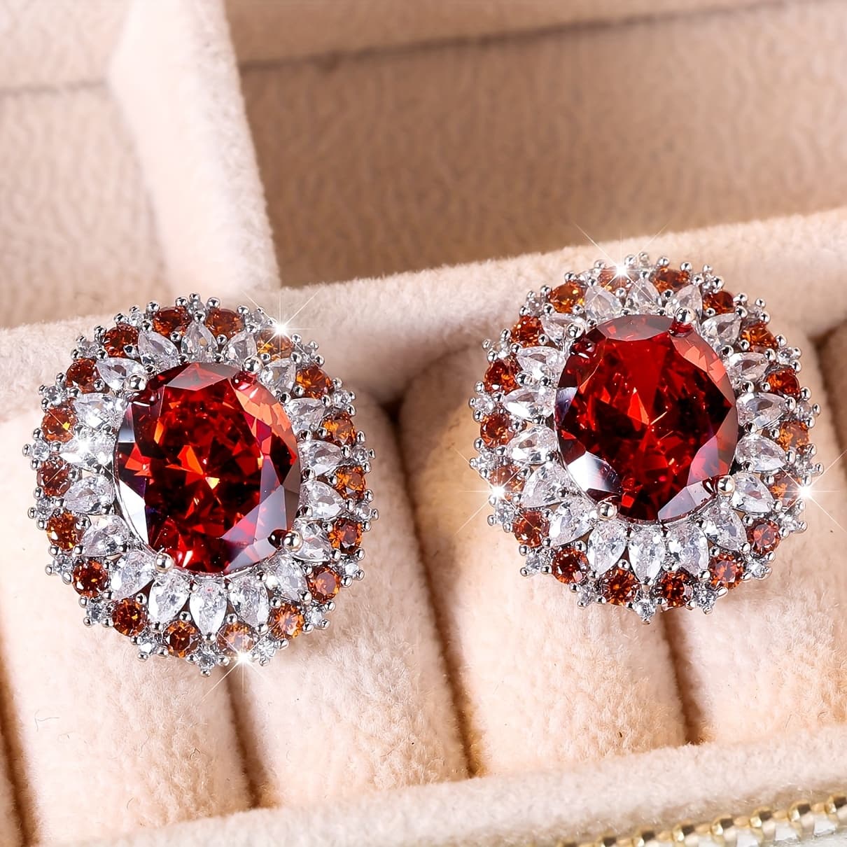 TEMU Angol; A Pair Of Luxurious Oval Synthetic Zirconia Earrings For Women; Fashionable And Gorgeous Temperament Earrings As A Birthday Gift For Her.