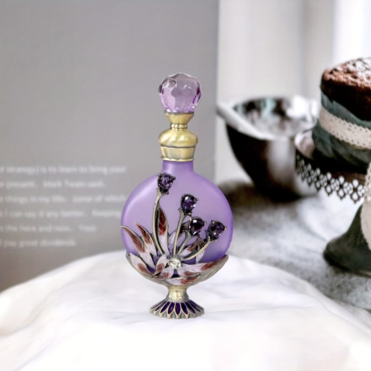 TEMU A 10ml Flower-painted -encrusted Perfume Bottle, Decorative Essential Oil Bottle, Portable And Reusable, Home Decoration And Travel, A Perfect Gift For Ladies And Girls (empty Bottle, No Perfume)