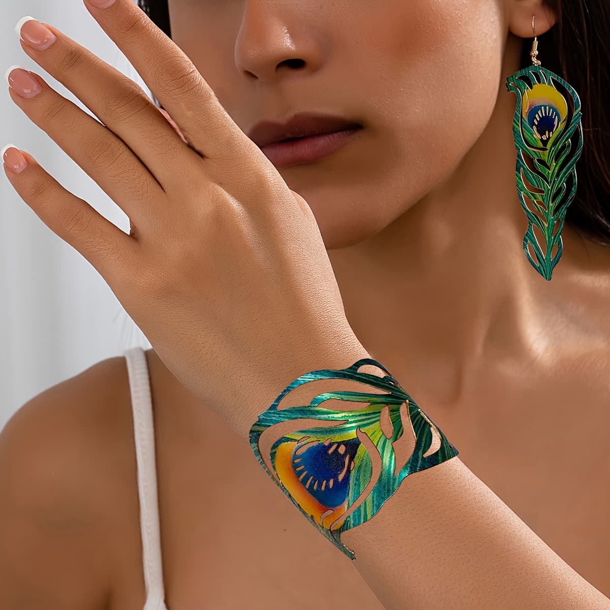 TEMU 1 Open Bangle + Of Earrings, Bohemian Elegant Hollow Print Luxurious Daily Gift Fashion Women's Jewelry Set