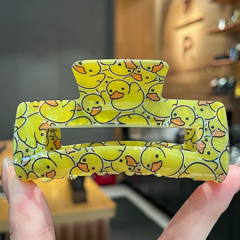 TEMU 1pc Cute Yellow Duck Hair Clip, Pvc Material, Medium Size, , Fashionable Non Slip Women's Hair Accessory, Cute Rectangular Shape, Single Piece