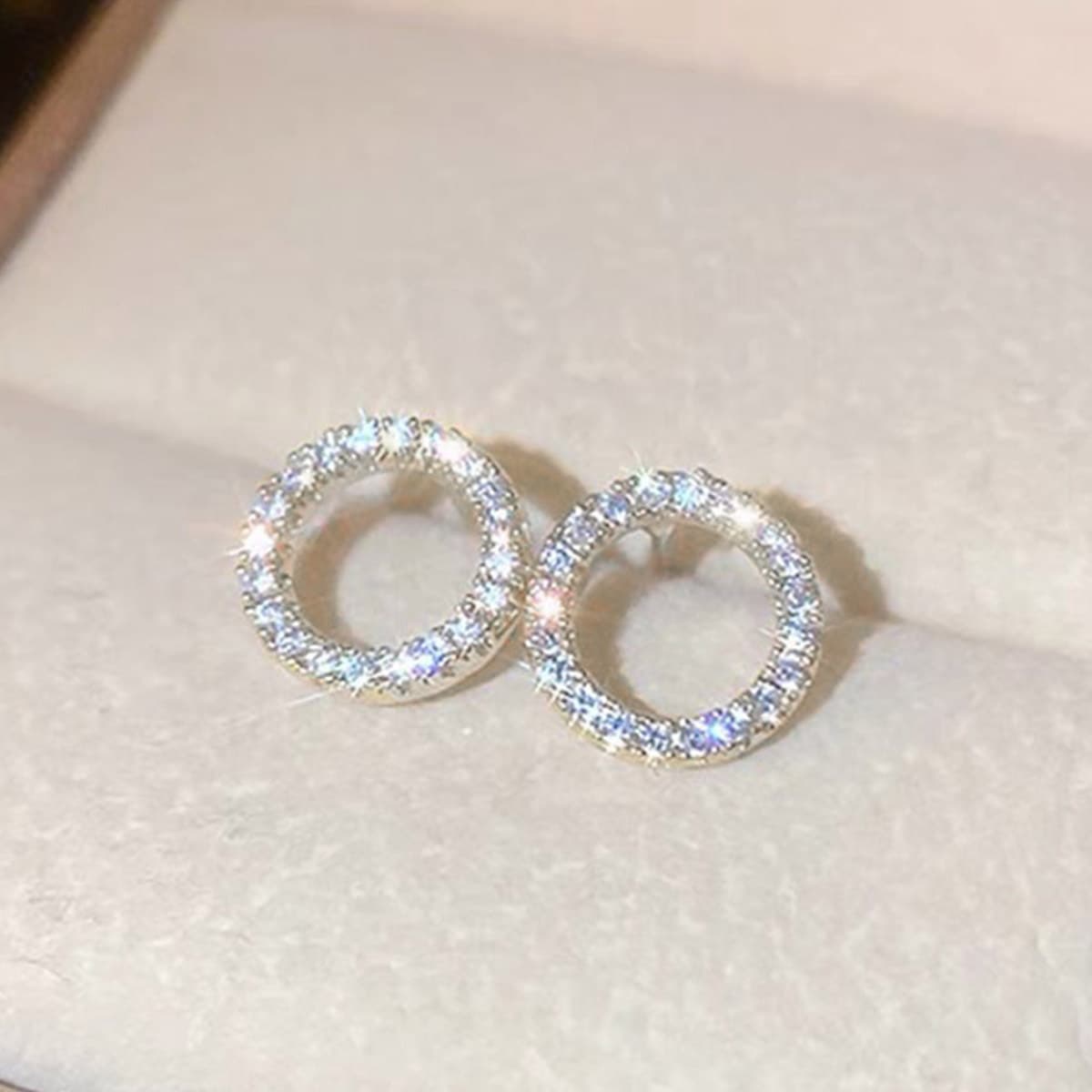 TEMU 1pair Simple Circle Shiny Cubic Zirconia Stud Earrings Romantic Souvenir Christmas Gift