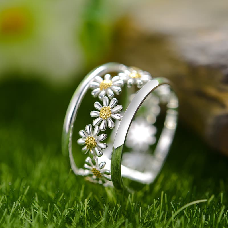 TEMU 1pc Fashionable Daisy Flower 2 Tone Wide Hollow Copper Silvery Color Opening Adjustable Ring Daily Party Birthday Gift