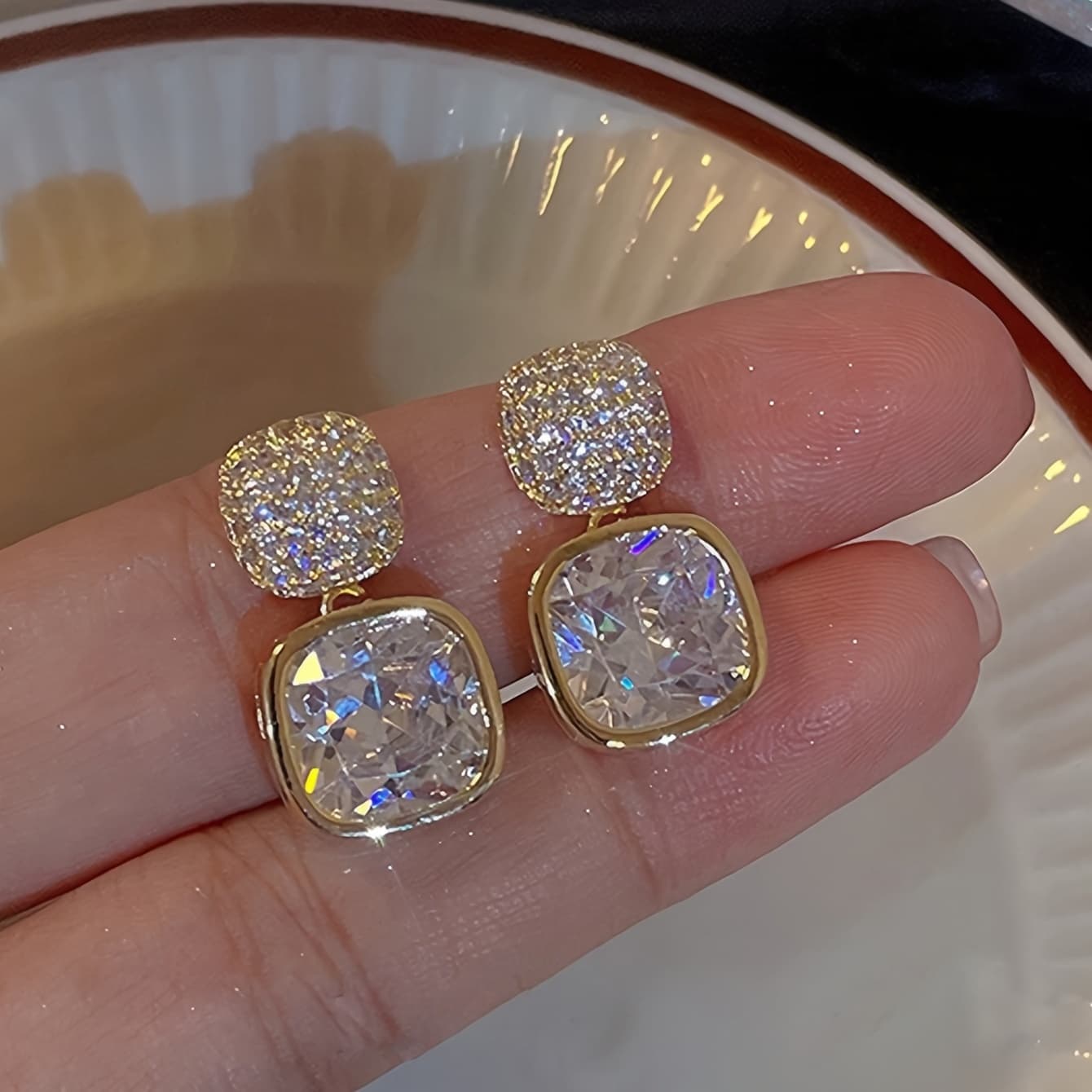 TEMU 1 Pair Of 18k Gold Plated-plated Pendant Earrings With Synthetic Zirconia In Simple Yet Sophisticated Design, Perfect For Casual Attire, Party Occasions And