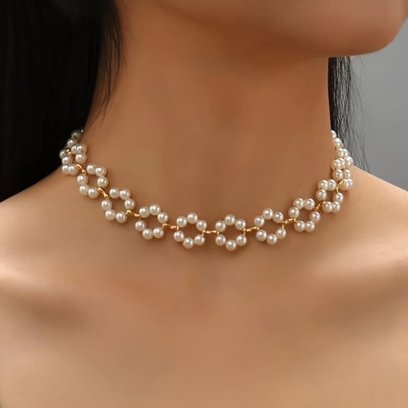 TEMU Faux Pearl Beaded Clavicle Chain, Hollow Flower Necklace, Trendy Party Jewelry, Christmas Halloween Thanksgiving Day Easter Valentine's Day Gift