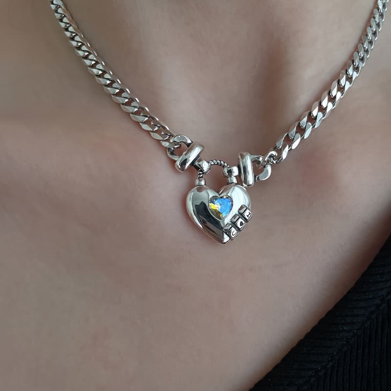 TEMU Elegant Love Necklace With Vintage White Zirconia - Luxurious Thick Chain Clavicle Chain For Women, Perfect For Casual Attire & Gifting, Thai, Cold Wind