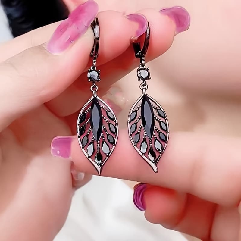 TEMU 2pcs Exquisite Black Hollow Leaf Earrings - Gift For Teen