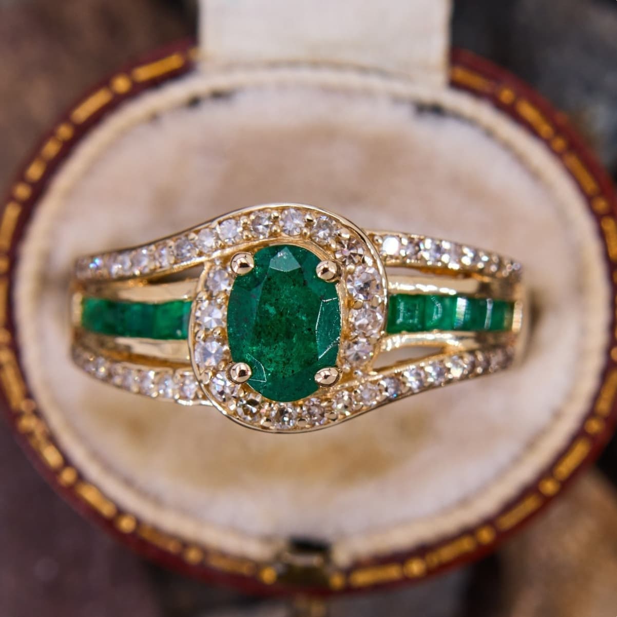 TEMU 1pc Elegant Oval Green Cubic Zirconia Engagement Ring, Luxurious Bridal Wedding Party Accessory, Fine Jewelry Gift For Loved One, Festive Present