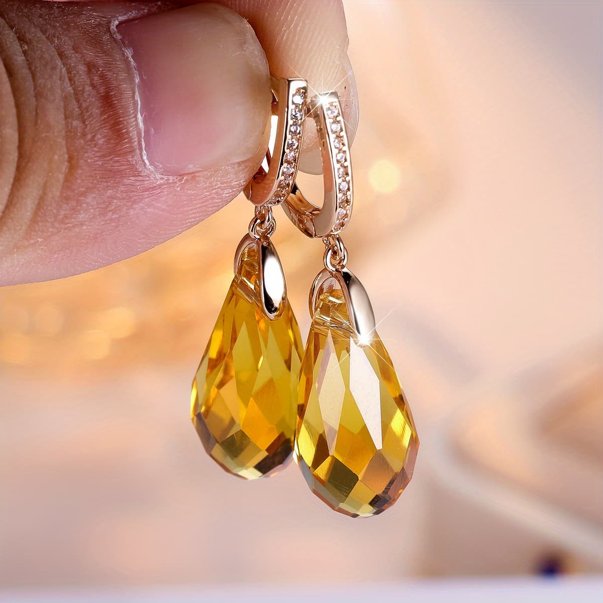 TEMU 1 Pair Luxury Golden Color Teardrop Cut Earrings Trendy Long Dangle Earrings Valentine's Day Halloween Gifts