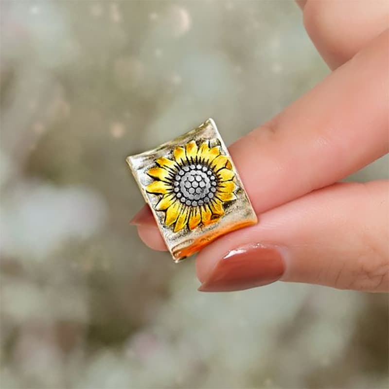TEMU 1pc European And Simple And Elegant Personality Style Wide Version Women's Ring, Sunflower Design Pattern Ring, Very Suitable For Attending Banquets, Romantic Wedding Valentine's Day Gift