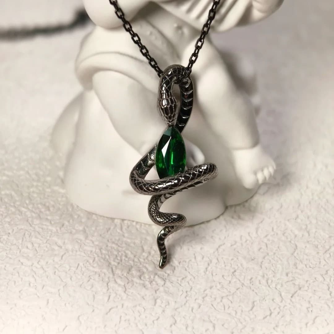 TEMU 1pc Jewelry Gift Featuring A Retro-style Snake-shaped Pendant With Cubic Synthetic Synthetic Zircon