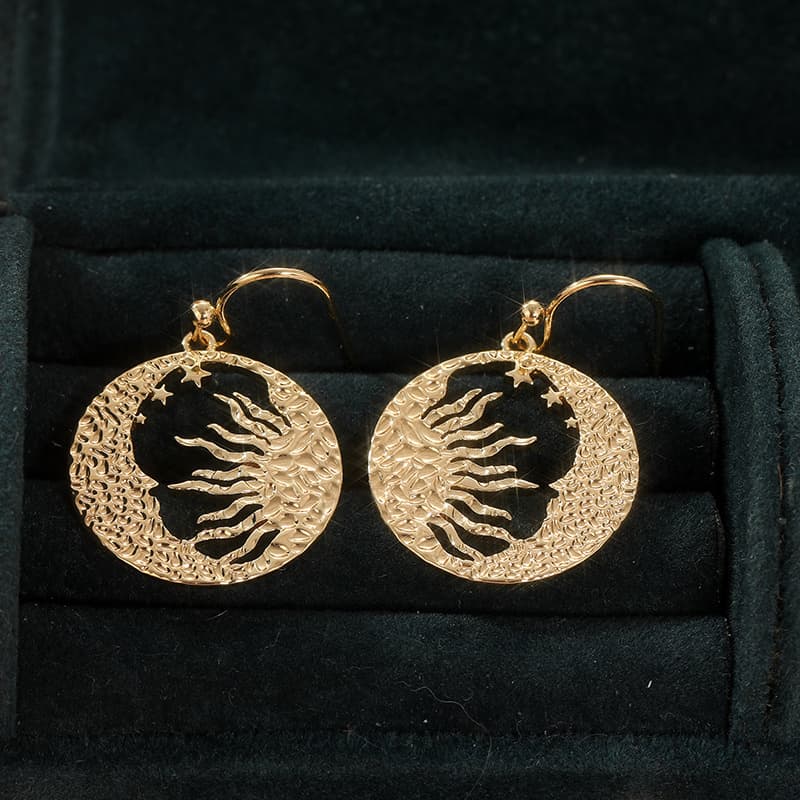 TEMU Stylish Earrings Featuring A And , Ideal For Women's Festive Occasions, Complementing Outfits Beautifully, And Making Gifts For The Holidays