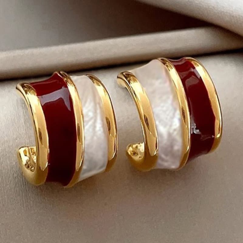 TEMU 1 Pair Exquisite Vintage Dark Red And White Enamel 2 Tone Ear Studs For Women Autumn And Winter Daily Casual Wear Party Banquets Temperament Earring Jewelry Sweater Additions