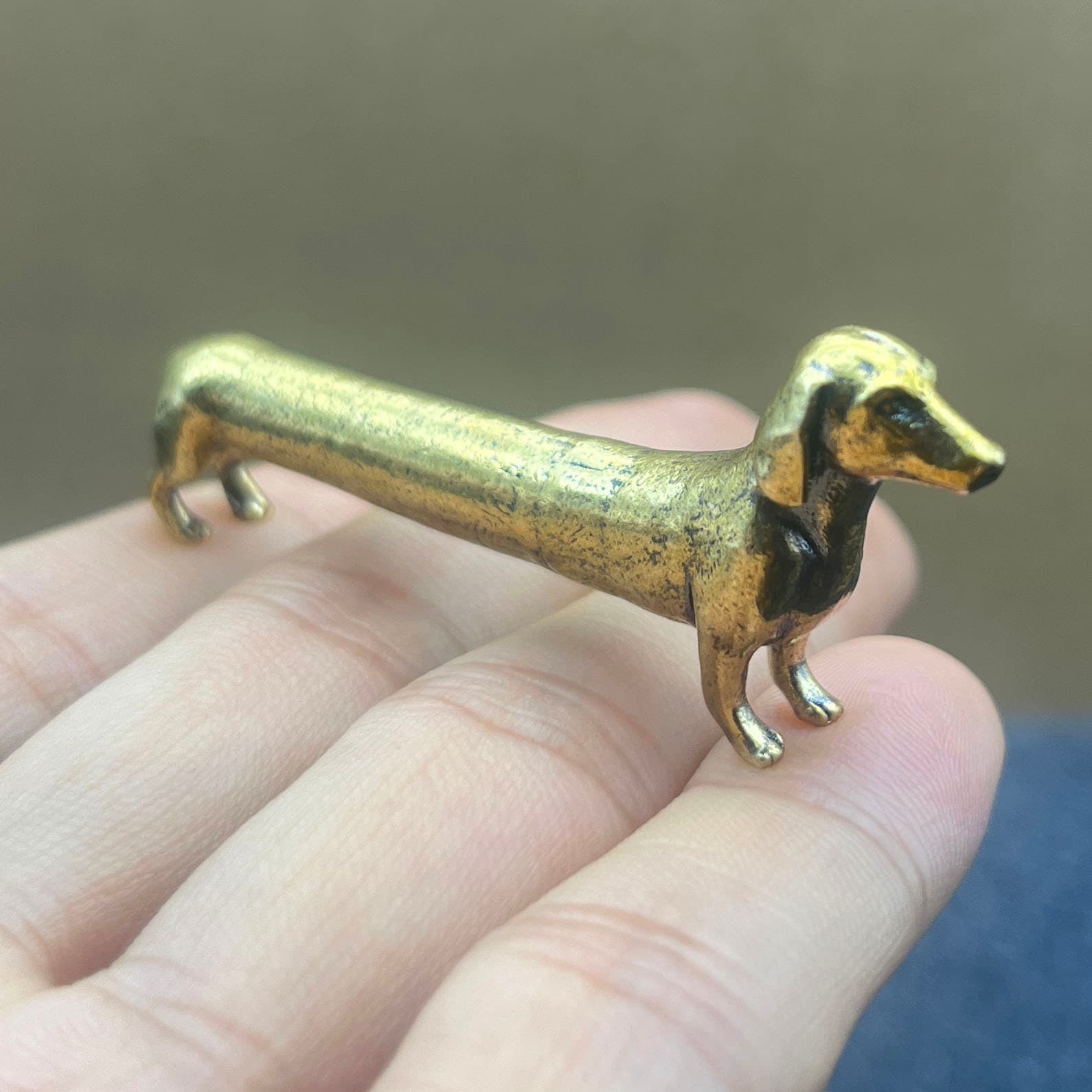 TEMU Collectible Figurines ,christmas Decor Long Dachshund Figurine Ornament, Brass Dog Statue, Desktop Craft For Gifting, Halloween