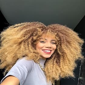 Perruque bouclée longue de 18 pouces avec frange pour femmes noires, perruque afro crépue bouclée, cheveux synthétiques moelleux et doux