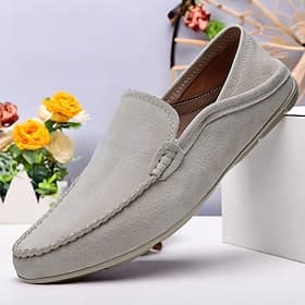mocassins en daim beige pour hommes – chaussures à enfiler légères et décontractées avec semelle souple pour un confort quotidien