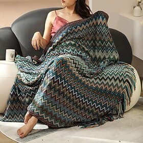 Bohemian Woven Blanket Unique and Artistic Design with Intricate Patterns Soft and Cozy Ideal for Adding a Boho Touch to Your Bed, Sofa, or Living Room Decor P
