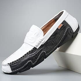 Herren-Loafer aus weißem Kunstleder mit schwarzer Krokodilstruktur – elegante und stylische Slipper für halbformelle Anlässe, Hochzeiten und zwanglose Zusammen