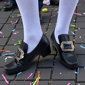 Men's Medieval Vintage Buckle Dress Shoes – Retro Square Toe Slip-On Loafers for Renaissance Faire, Vintage Costume Ball, Themed Party Historical Dress-Up Wea