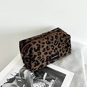 Large Capacity Fashion Leopard Print Makeup Bag, Durable Polyester, Odor-Free Makeup Pouch with Zipper Closure, Perfect for Travel and Daily Use, Cosmetic Trav