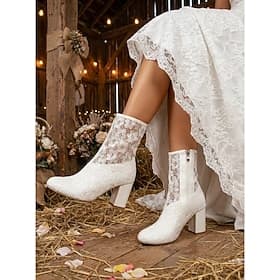 Bottes de mariée blanches en dentelle pour femmes - chaussures de mariage à talon bloc pointu en maille ouverte pour un style champêtre. cérémonies rurales
