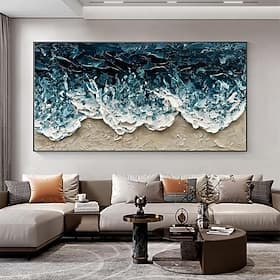 Grande œuvre d'art murale minimaliste texturée bleu foncé en 3D, représentant une plage avec des vagues bleues et blanches. Peinture texturée en 3D, art mural